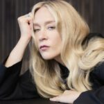 O discurso dos 'monstros' iludiu os 'pontos de conversa' da Netflix. Para Chloë Sevigny, isso é arte em ação