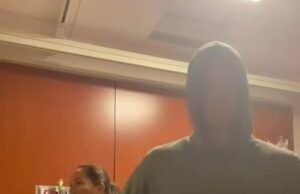 O documentário da Netflix do príncipe Harry e Meghan sobre órfãos africanos foi criado depois que o casal ‘assistiu a vídeos de dança com o príncipe Archie em casa’ enquanto estava em bloqueio. Meghan Markle e o documentário da Netflix do príncipe Harry vem depois que assistiram a vídeos de dança viral juntos. Os Sussexes são retratados dançando na tendência do bebê Mama Tiktok de Meghan