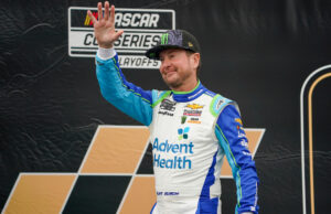 O ex -campeão da NASCAR Kurt Busch convida o WRC a retornar aos Estados Unidos Kurt Busch dirigiu #45 23xi Racing Toyota na série NASCAR Cup - Fonte: Imagen