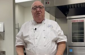 O ex -gerente real revela o que os pratos “desagradáveis” a princesa Diana solicitariam para seus filhos príncipes William e Harry O ex -gerente real Darren McGradue (imagem) revelou o que