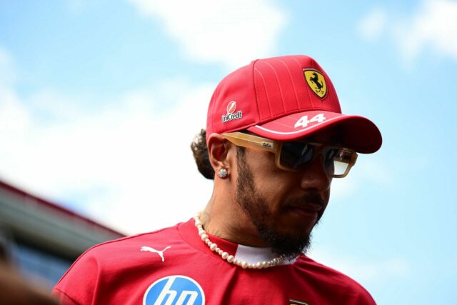 O ex -piloto da F1 acha que Lewis Hamilton virou 'comentários inapropriados' como uma 'tragédia'. 

