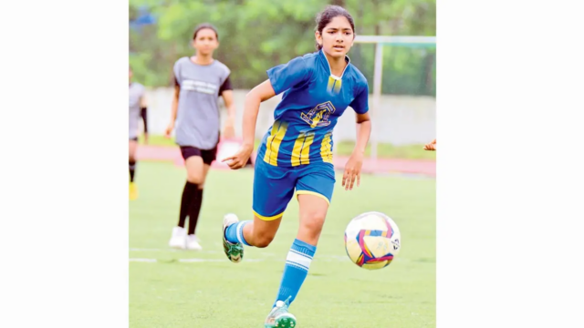 O hattrick de Ananya pode for 

