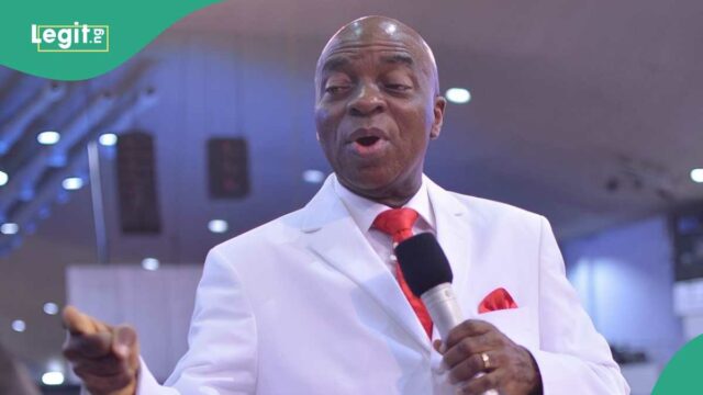 O homem muçulmano reage depois que o bispo Oyedepo rejeita o uso do hijab, assista ao vídeo antigo

