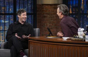 O inimigo de longa data de Andy Samberg Seth Meyers Frisbee recebe a risada final O inimigo de longa data de Andy Samberg Seth Meyers Frisbee recebe a risada final