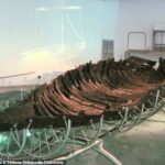 Um antigo barco de pesca desenterrado das profundezas do mar da Galiléia em 1986 tem sido associado ao da Bíblia