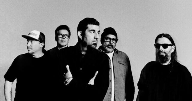 O novo álbum explosivo de Deftones, Private Music, encontra seus momentos renascentistas de frente



