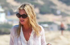 O ósseo Kate Moss usa um Birkin de 35k como uma bolsa de praia enquanto se junta à filha Lila e à filha Jaime Winstone, enquanto absorvem o sol sob a luxuosa fuga de Ibiza Kate Moss, 51 anos, escolheu usar um Birkin de 35.000 £ como uma bolsa de praia no meio de seu luxuoso refugiado de Ibiza com a filha parecida Lila, 22, na quarta -feira