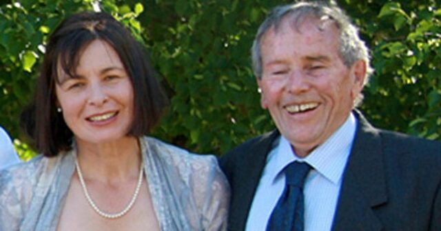 Hobart Avia Susan Neill-Fraser falhou na segunda tentativa da Suprema Corte da Austrália de ser perturbada por sua condenação por homicídio. Nos 68 anos, quando é condenado por 23 anos das bandas por matar um parceiro Bob Chappell a bordo de um iate de um casal, quatro ventos na Austrália 2009.