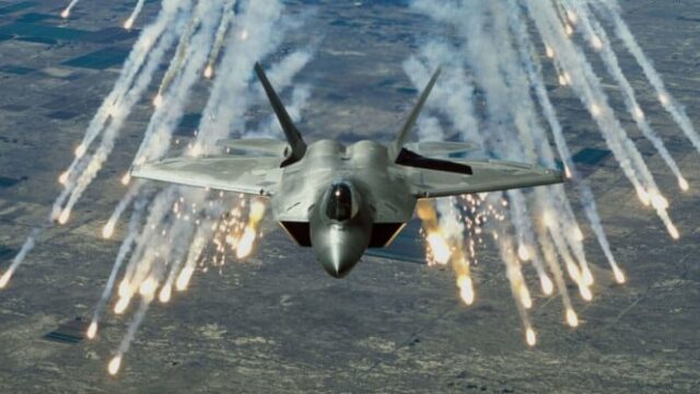 O plano de combate 10 mais rápido do mundo, o número 2 pode correr 3000 km/hora!

