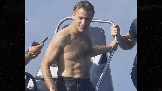 0814-EMINEEELEEL-MACRON-2 mais baixo