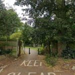 A polícia foi chamada pouco antes das 7h15 da manhã de quinta-feira para o FishPonds Park (foto) em Surbiton, sudoeste de Londres