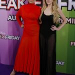 Os fãs se levantaram por horas para obter autógrafos e selfies com Lindsay Lohan e Jamie Lee Curtis na estréia australiana de Freakier Friday na terça -feira à noite