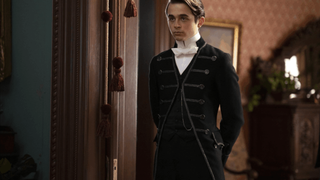 O relógio Twink fala! Estrela de 'The Gilded Age' Ben Ahlers em apelidos da Internet, 'Absurda' da High Society e seu primeiro encontro com Christine Baranski

