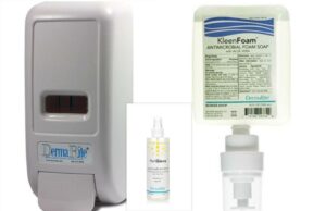 O sabão da mão lembrou em todo o país devido à poluição que pode causar “sepse que ameaçam a vida” Rótulo de sabão Kleenfoam com espuma antimicrobiana com ingredientes e instruções para uso.