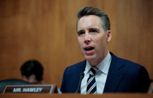 O senador Hawley para investigar meta após o relatório acredita que seus chatbots de IA estão flertando com crianças O senador Hawley para investigar meta após o relatório acredita que seus chatbots de IA estão flertando com crianças