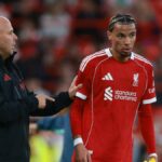 O slot diz que o título de Liverpool para um favorito devido ao triunfo da temporada passada sem gastar operações