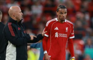 O slot diz que o título de Liverpool para um favorito devido ao triunfo da temporada passada sem gastar operações O slot diz que o título de Liverpool para um favorito devido ao triunfo da temporada passada sem gastar operações