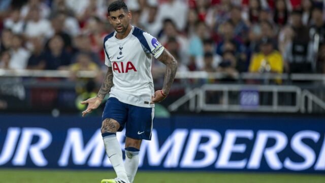 O vencedor da Copa do Mundo da FIFA Romero herda o filho Hen-Min como capitão do Tottenham

