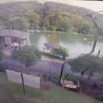 O vídeo captura um torque terrível captura em um resort russo, transmitido turistas assustados que caíram