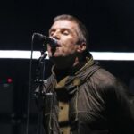 Oasis diz que eles estão "chocados e tristes" depois que Fan cai em sua morte no show de Wembley