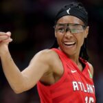 Oito quentes são feitos para o último mês da temporada regular da WNBA
