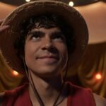 "One Piece" alcança a reforma precoce de 3 temporadas em Netflik, Ian Stokes Joe Tracz Joe Tracz é acompanhado como co-showrunner