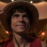 'One Piece' foi renovado para a terceira temporada na Netflix quando a serpentina cai pela primeira vez na segunda temporada