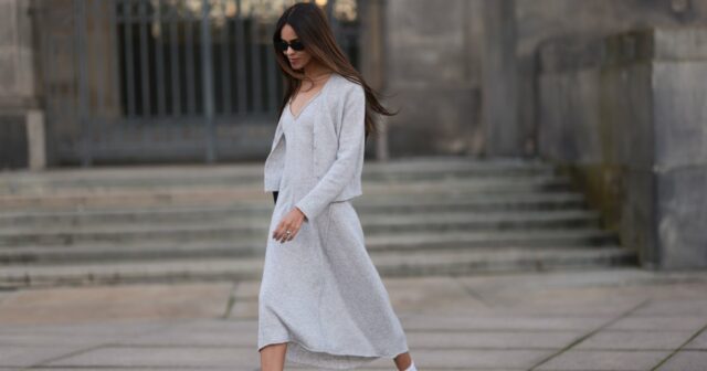 Os 17 vestidos que combinam melhor com tênis são menores de US $ 60.



