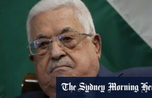 Os Estados Unidos bares autoridades palestinas que consistem em Abbas da Conferência de Estado na ONU As fotos de satélite mostram Zeitoun, um bairro na cidade de Gaza. Muito ainda estava em 8 de agosto, à esquerda, mas apenas três semanas depois, em 25 de agosto, a área se transformou em um terreno baldio.