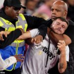 Os temperamentos ferveram durante a batida de West Ham nas mãos do Chelsea na sexta à noite
