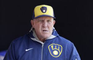 Os cervejeiros da MLB-Best faz o anúncio do anúncio no caminho de um metro e meio Os cervejeiros da MLB-Best faz o anúncio do anúncio no caminho de um metro e meio