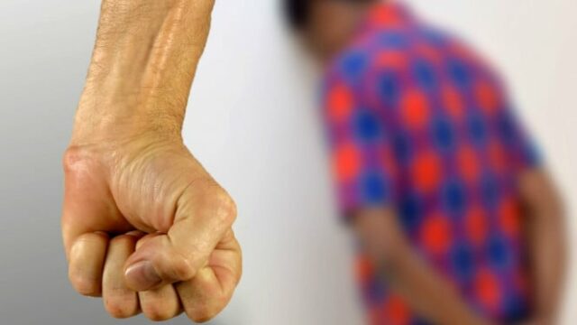 Os estudantes em Lombok ficaram supostamente intimidados por seus amigos da escola, a polícia interveio


