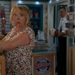 Os fãs da Coronation Street ficaram surpresos ao ver a surpresa de um sabonete Kabin no episódio de sexta-feira, após uma ausência de 18 meses