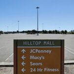 Os futuros planos habitacionais do Hilltop Mall ainda são um ponto de discórdia