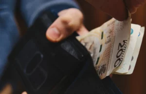 Os idosos têm até 8 permissões para se aposentar ou incapacidade. Zus informado de sua altura Os idosos têm até 8 permissões para se aposentar ou incapacidade. Zus informado de sua altura