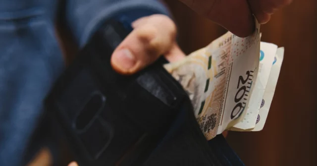 Os idosos têm até 8 permissões para se aposentar ou incapacidade. Zus informado de sua altura

