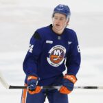 Os ilhéus sabem que ele receberá Inch Ritchie para a NHL não é uma "corrida" - mas o campo de treinamento pode mudar este plano
