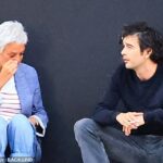 Aparentemente, Denise Welch quebrou as lágrimas e foi apoiada pelo filho Matty Healy em West Hollywood nesta semana no meio da recaída sobre seus comentários sobre seu ex Taylor Swift