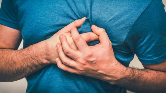 Os médicos dão uma nova vida ao homem que sofre de infecção cardíaca complexa

