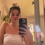 Os momentos mais populares das estrelas deram em lingerie: Selena Gomez, mais