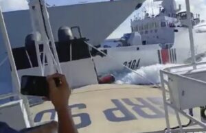 Os navios chineses estão colidindo quando você segue as Filipinas Os navios chineses estão colidindo quando você segue as Filipinas