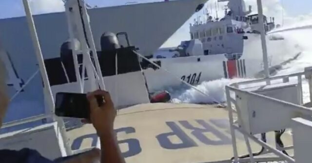 Os navios chineses estão colidindo quando você segue as Filipinas

