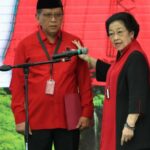 Os segundos de Megawati inauguraram Hasto para se tornar um secretário geral do PDIP novamente