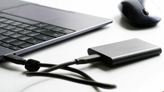 Os usuários relatam que a atualização mais recente do Windows 11 pode bloquear alguns SSDs.



