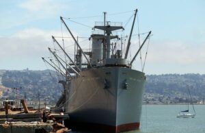 Os voluntários procuraram o histórico projeto de restauração de navios da Segunda Guerra Mundial em East Bay Os voluntários procuraram o histórico projeto de restauração de navios da Segunda Guerra Mundial em East Bay