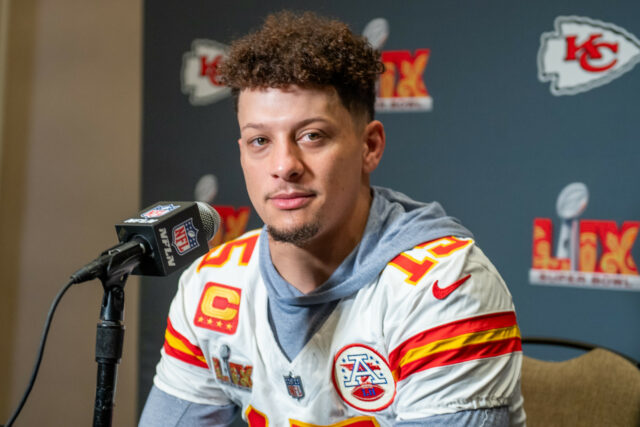 Patrick Mahomes odiadores vão adorar este Scat dos Chiefs anteriores

