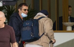 Paul Gallagher se junta à estrela do Oasis, o irmão Liam, no jato particular de Edimburgo antes da data da corte depois de ser acusada de estupro e outros crimes sexuais Brotherly Bond foi bom na prova de sexta -feira, quando Paul Gallagher se juntou ao apoio ao irmão mais novo Liam no aeroporto de Luton - apenas algumas semanas antes de sua aparição no tribunal programada