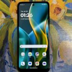 O Moto G (2025) em Forest Green