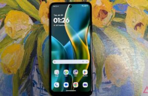 Pegue o Moto G 2025 por apenas US $ 175 enquanto você pode O Moto G (2025) em Forest Green