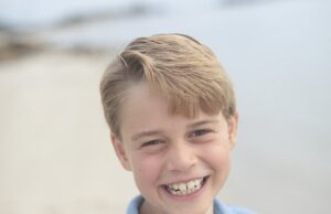 Por que a tenra Kate e o super iate de Will deixou George um ‘objeto de dieta específico’ … de uma das poucas ilhas gregas com um McDonald’s? Príncipe George, 12, (foto) aparentemente pensou algo do menu enquanto ia para Zakynthos com sua família no mês passado